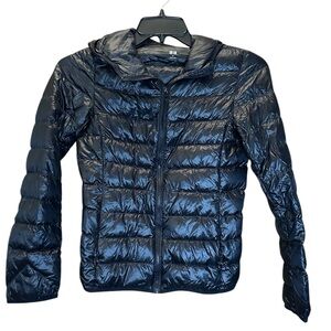 Uniqlo - Ultra Light Down Jacket‎ - size XS black with hood